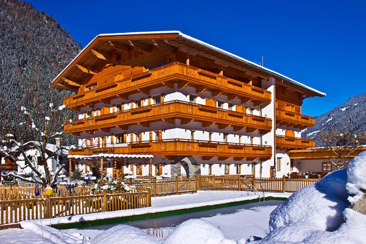 Landhotel Rauchenwalderhof Mayrhofen Exteriör bild