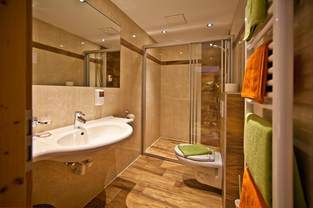 Landhotel Rauchenwalderhof Mayrhofen Rum bild