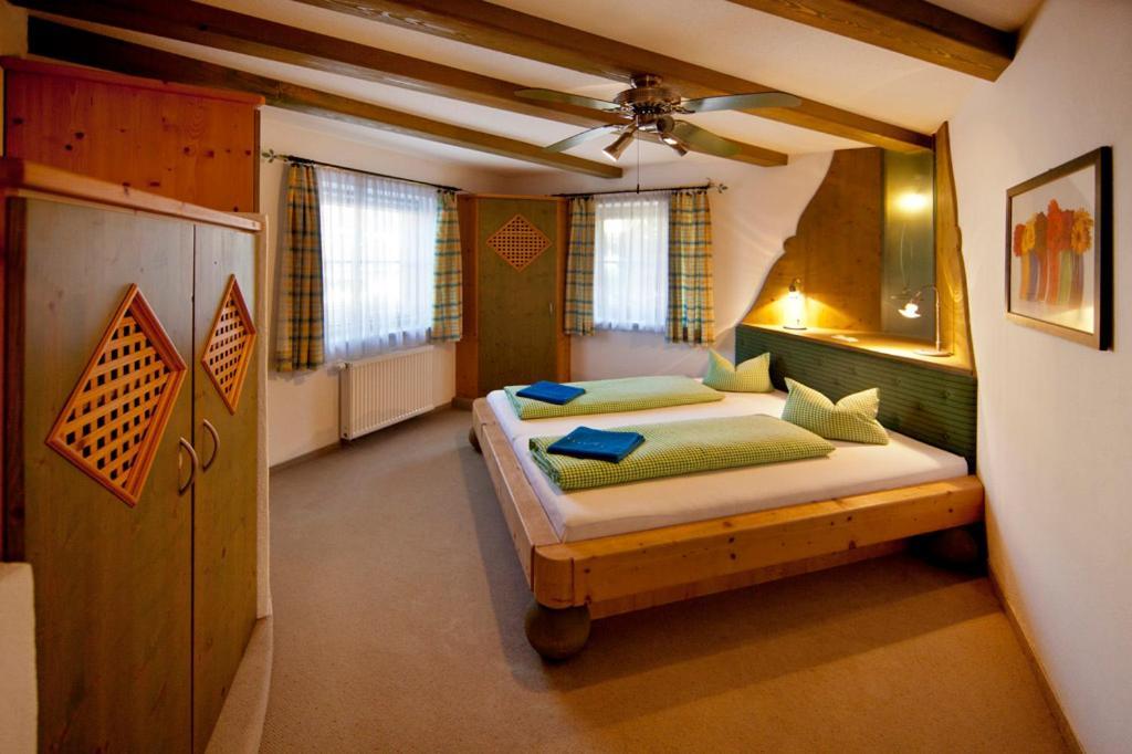 Landhotel Rauchenwalderhof Mayrhofen Rum bild